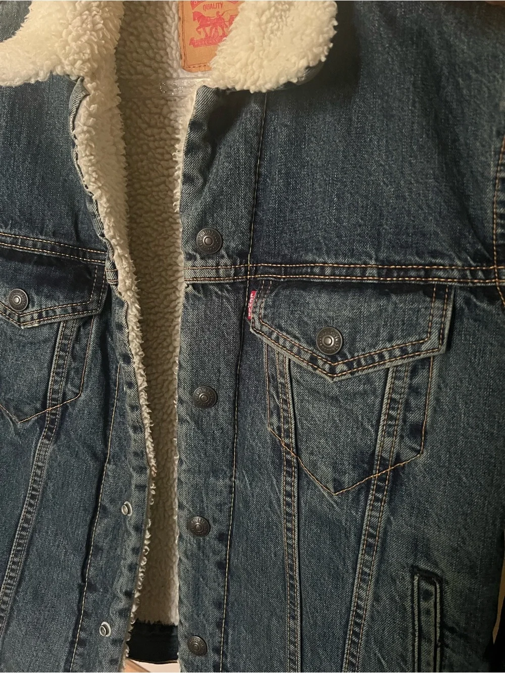 LEVI’S Blue Denim Sherpa-Lined Jacket - Picture 7 of 7
